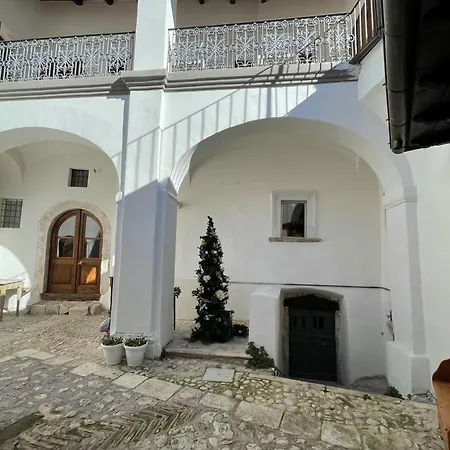 Piazzetta Del Forno Appartamento Assergi Exterior foto
